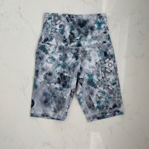Lululemon Align High- Rise Short- 6” IN KALEIDO FLORAL